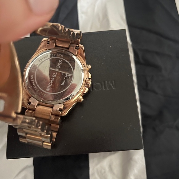 Mk watch - Picture 5 of 5